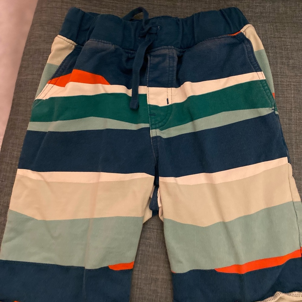 Tea pattern shorts